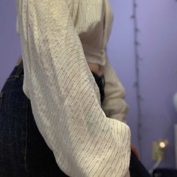 Deep V Long Sleeve - Picture 4 of 7